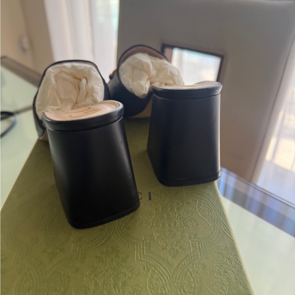 GUCCI Sandals Size 36 EXCELLENT condition - Picture 3 of 4